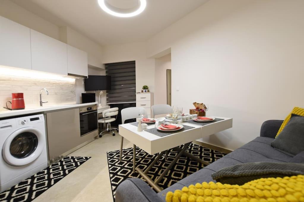 Uni Cozy City Apartment Rhodes City Exterior photo